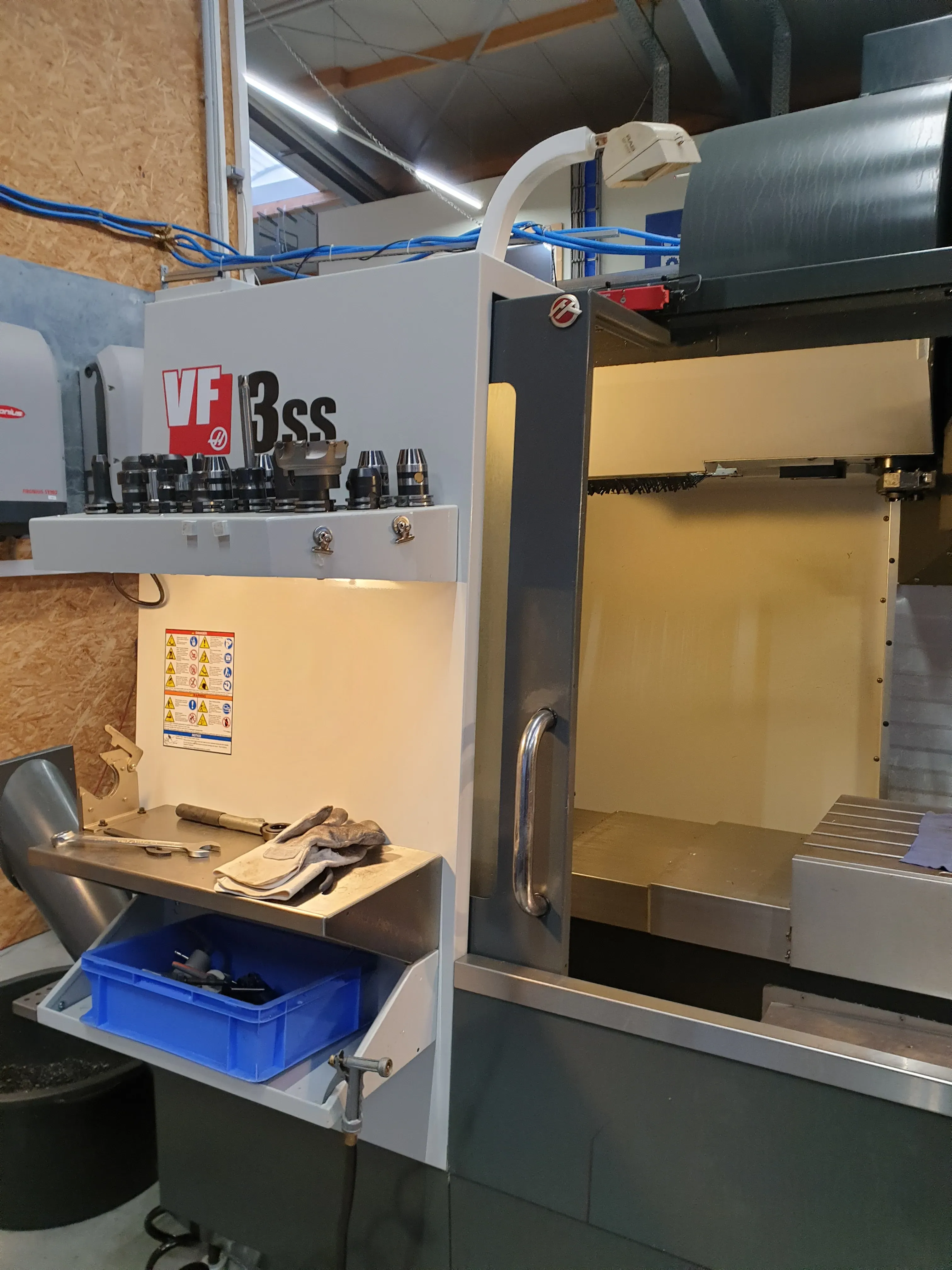 CNC-Bearbeitungszentrum HAAS HAAS VF-3SS 605 Aufrufe
